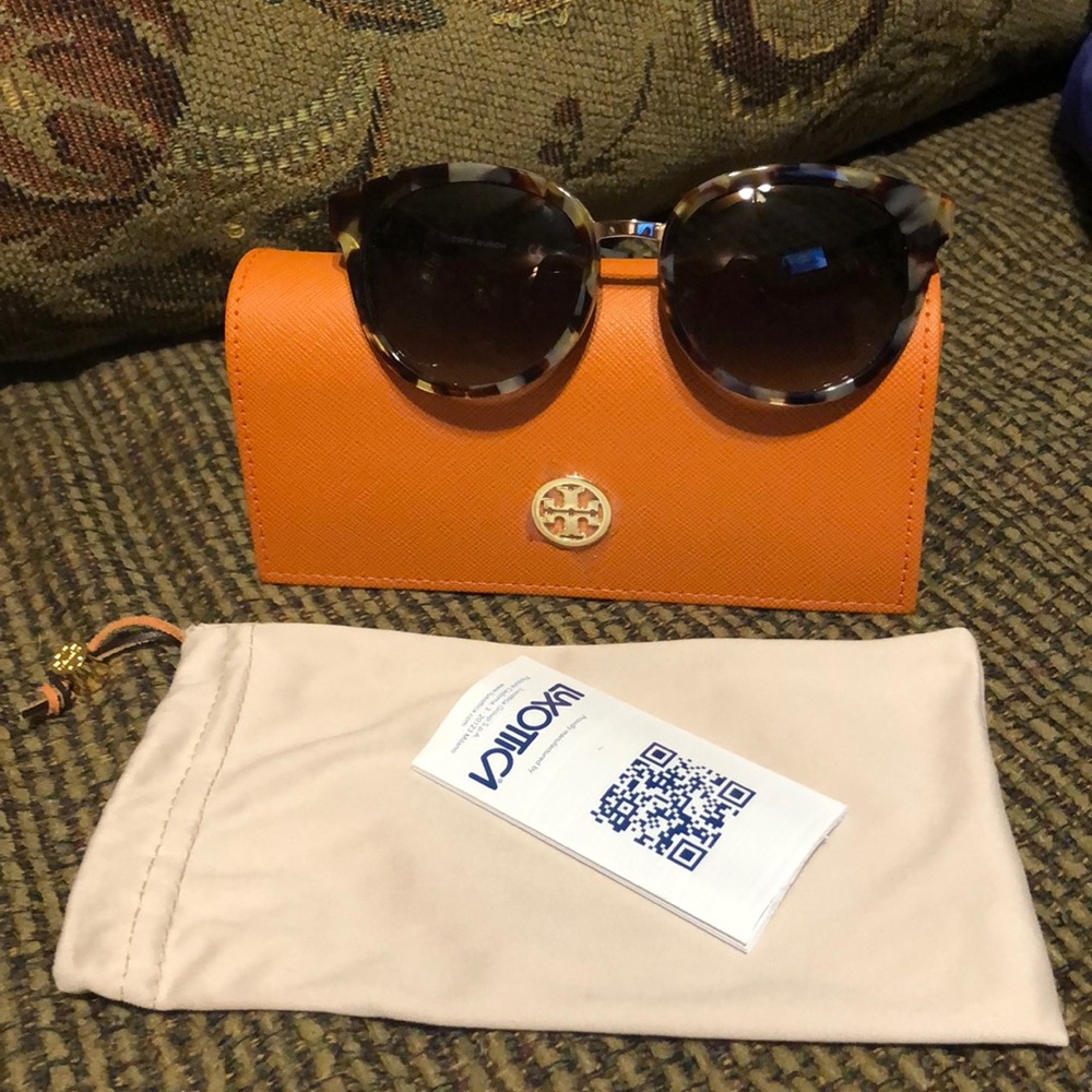 Brand new Tory Burch sunglasses